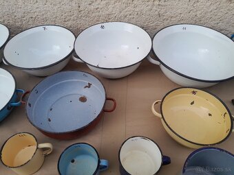 Smaltované  riady chalupárske dekorácie . - 2