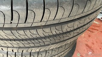 Letné pneu GoodYear EfficientGrip Cargo 195/65 R16C - najzd - 2