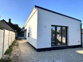 4 izbový rodinný dom 118 m2 na pozemku 719 m2, Sládkovičovo - 2