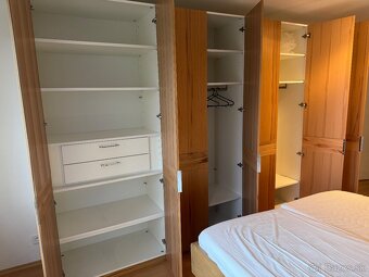 Spálňa skriňa +komoda - 2