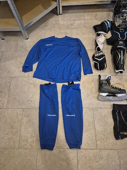 Hokejová výstroj - 2