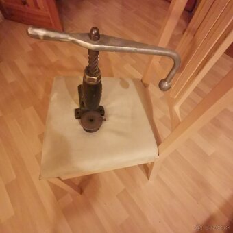 Ručný uzatvárač gombíkov - cvokov - 2