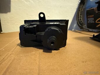 Vypínač svetiel. Mercedes W211 E class 211 545 01 04 - 2