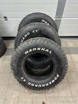 31x10.5 r15 - 2