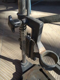 Stojan na vrtačku - 2