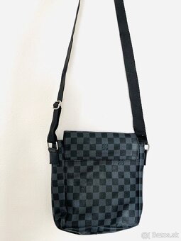 Louis Vuitton (Damier vzor) - replika. - 2