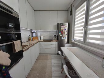 Moderný trojizbový byt s loggiou - 2