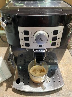 Kávovar DeLonghi - 2