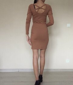 Hnedé šaty - 2