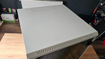 Triton 19" závesný rack 12U/600mm RBA, sivý - 2