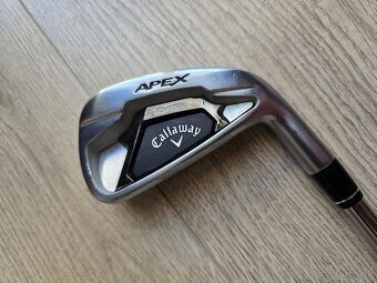 Drajvovacie železo Callaway APEX č. 4 - 2