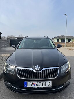 Škoda Superb 2 Fl Combi 2.0TDI DSG - 2