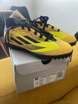Halové tenisky adidas uplne nové - 2