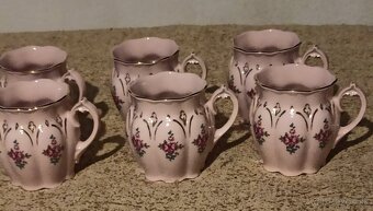 šálky z ružového porcelánu - 2