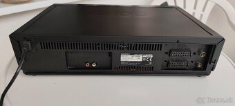 SONY SLV - SE700 Hi-Fi STEREO - Video s ovládačom - 2