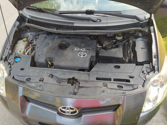 Toyota Auris 2.0D - 4D - 2