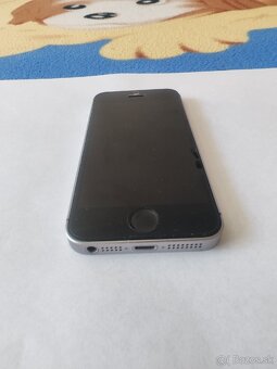 iPhone SE 32GB - 2