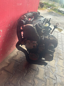 Motor 1,9TDI 77 KW Škoda Octavia typ BJB kompletní - 2