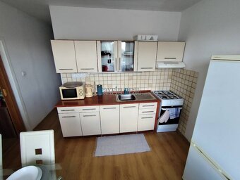 Na predaj 2 izbový byt v Seredi - 2