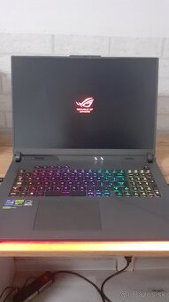 Herny notebook Asus - 2