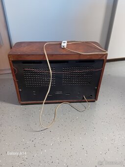 Retro radio tesla - 2