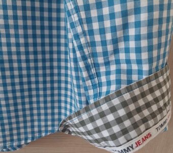Predám pánsku košeľu prémiovej značky TOMMY JEANS - 2