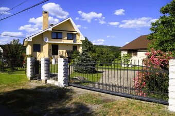 REZERVOVANÉ -  Detva, Piešť I – rod. dom, pozemok – 1753 m2 - 2