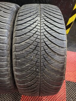 235/45 R17 Goodyear celoročné pneumatiky - 2