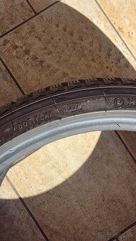 235/35 R19 Nokian WR D4 zimné - 2