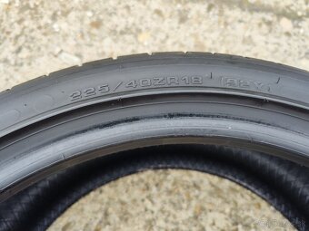 Pneu 225/40 r18 Dunlop - 2