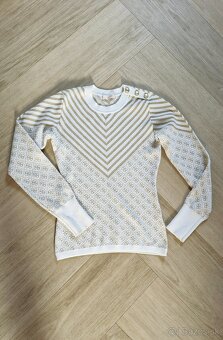 NOVE Guess pleteny monogram sveter XS - L - 2
