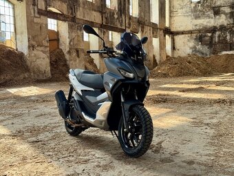 Predam Aprilia SR GT 125 model 2024 - 2