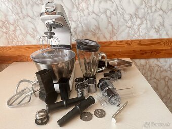 Predám kuchynský robot Philco PHSM 9000 výborný stav - 2