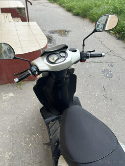 Elektrický skúter Akumoto A10 - Vymenené baterie . - 2