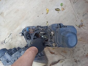 Predné svetlá bixenon Passat B5.5 - 2