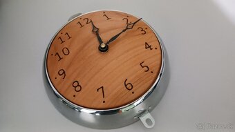 Hodiny Jawa svetlo - 2