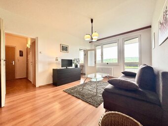 PRENÁJOM - Útulný 1-izbový byt na ulici Ľuda Zúbka v Dúbravk - 2