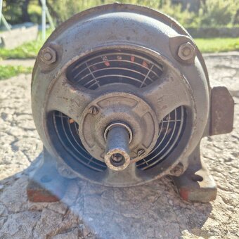 Elektromotor MEZ 1,1 kW - 2820 ot/min - 2