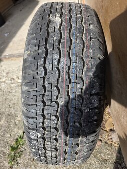 Bridgestone 265/70 R16 - 2