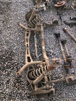 VW Touran náhradné diely - 2