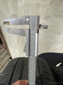 Letné pneumatiky 235/40 R19 - 2