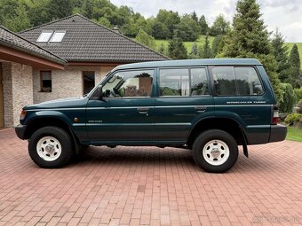 MITSUBISHI PAJERO 2,5TD 7miest - 2