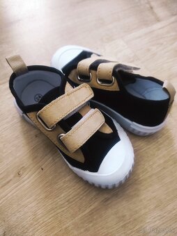 Nové botasky, veľkosť 24 - 2