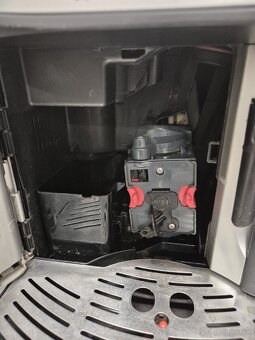 Predám kávovar Delonghi - 2