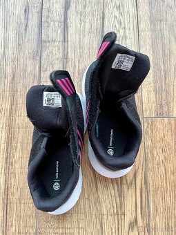 Dievčenské botasky Adidas veľ. 23 - 2