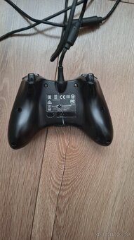 XBOX 360 ovládač - 2