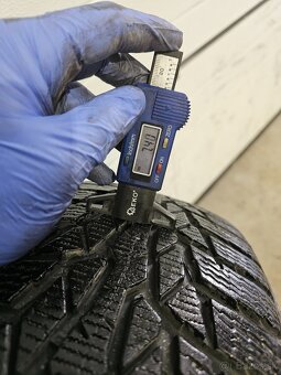 Zimné Pneu Nokian WRD4 205/55 R16 - 2