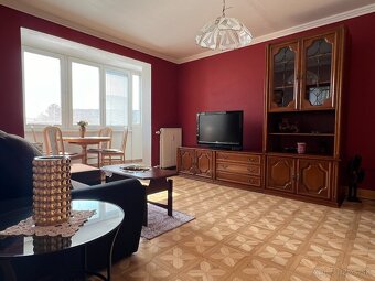 Pekný 4 izbový - zrekonštruovaný a zariadený byt - 2