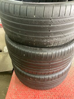 Letné pneu 285/40R21 viem aj prezuť - 2