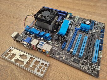 Predám Asus M5A88-V EVO + Phenom II X4 840 + 4 GB DDR3 RAM - 2